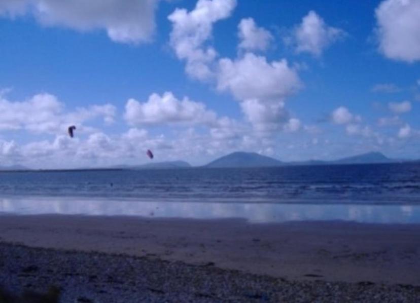 Seascape On The Edge Of Town: 4 Beds All Ensuite. Belmullet Exteriör bild