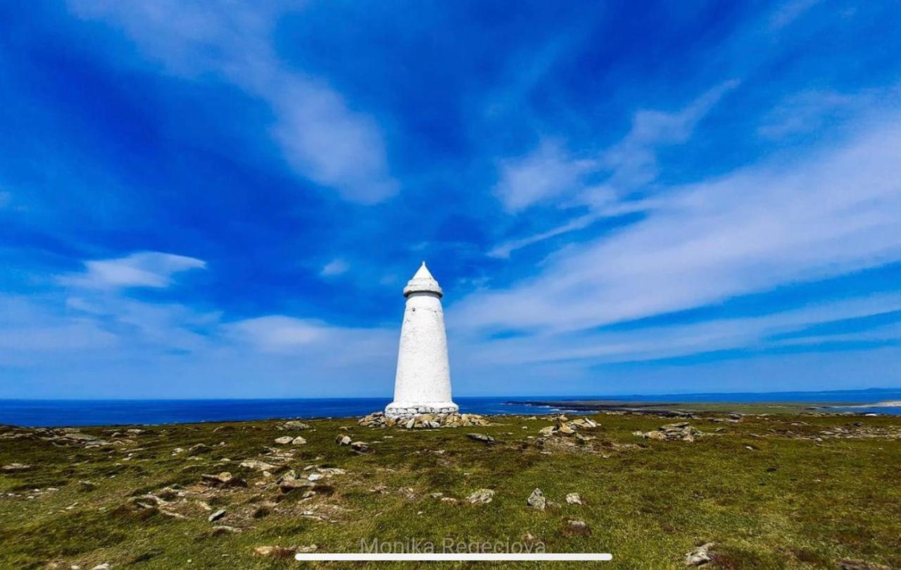 Seascape On The Edge Of Town: 4 Beds All Ensuite. Belmullet Exteriör bild