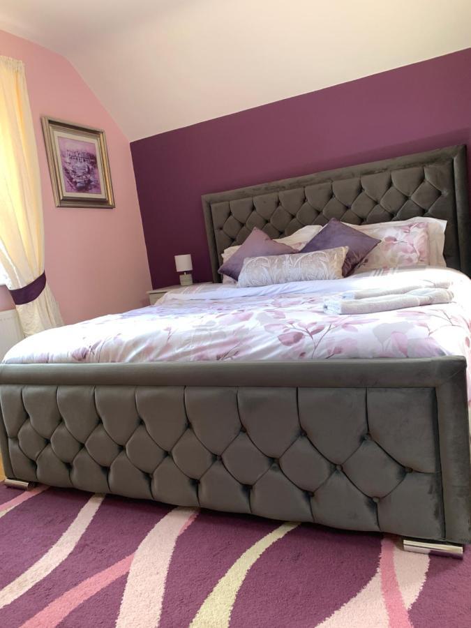 Seascape On The Edge Of Town: 4 Beds All Ensuite. Belmullet Exteriör bild