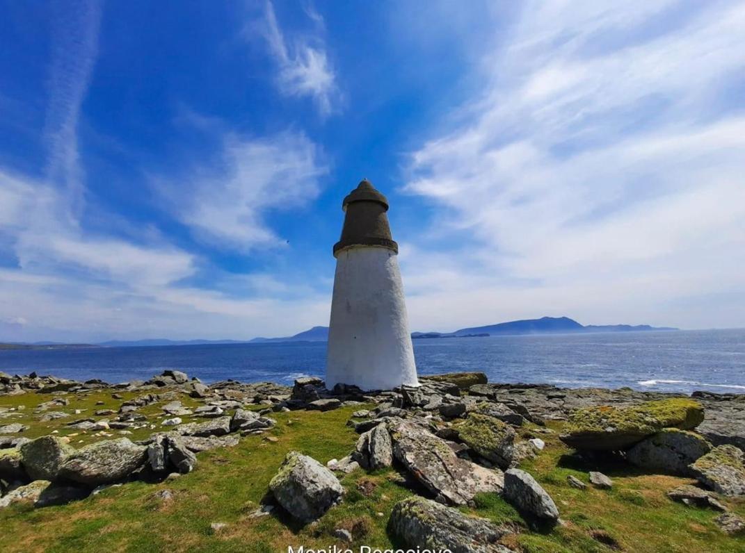 Seascape On The Edge Of Town: 4 Beds All Ensuite. Belmullet Exteriör bild