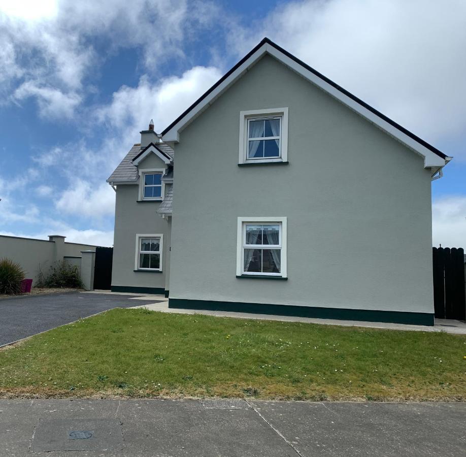 Seascape On The Edge Of Town: 4 Beds All Ensuite. Belmullet Exteriör bild
