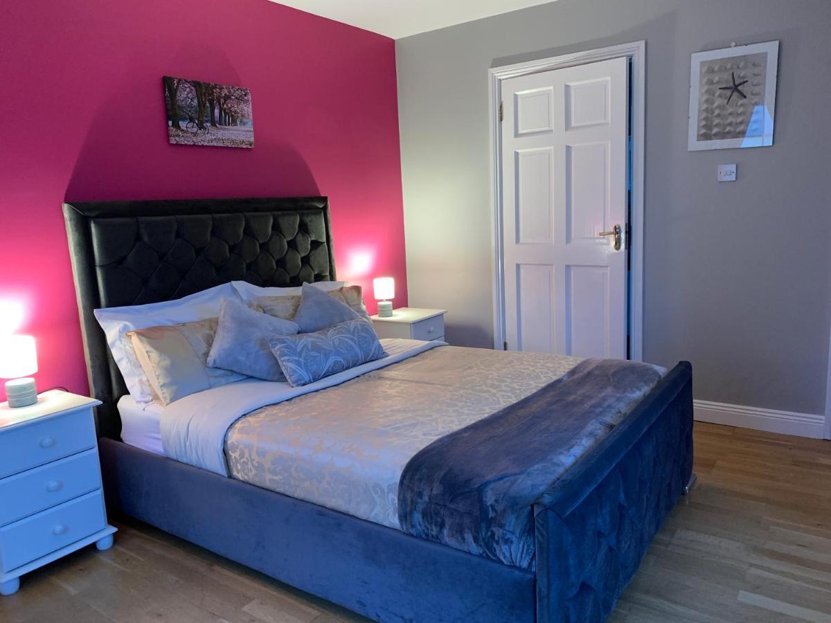 Seascape On The Edge Of Town: 4 Beds All Ensuite. Belmullet Exteriör bild
